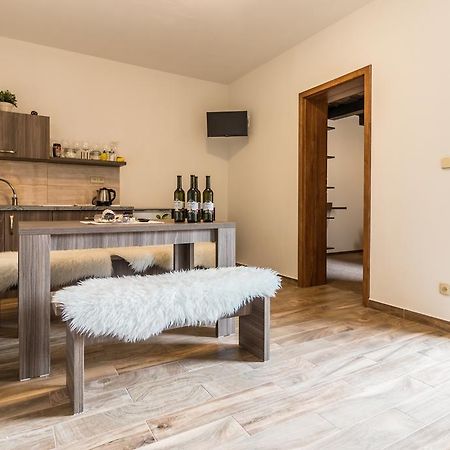 Apartmány U Babičky Mutěnice Kültér fotó